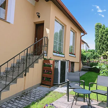 Apartman Kácov Exterior photo